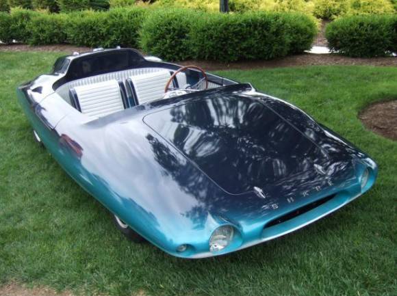 The unique and beautiful 1692 Shark roadster.