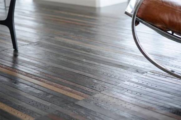 Floor made of leather belts