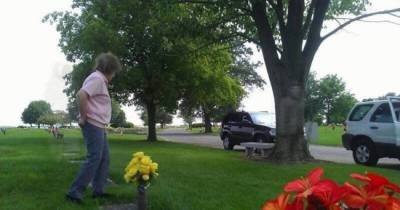 10 Of The Creepiest Things People Have Come Across In Cemeteries