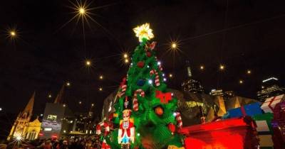 16 Amazing Christmas Trees From Around The World