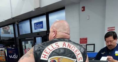 Tough, Tattooed Biker Stands In Walmart Line For 5 Days To Buy Kids Bikes For Christmas