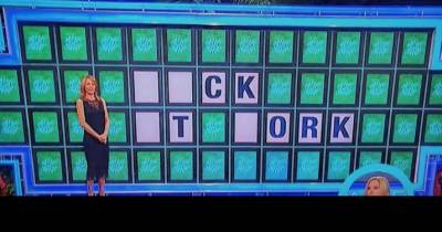 This "Wheel Of Fortune" Puzzle Is Confusing The Hell Out Of People