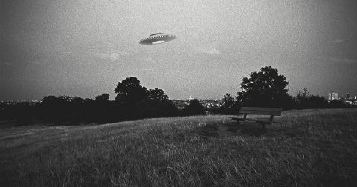 Former US Air Force Photographer Claims He Helped Cover Up UFO Sighting