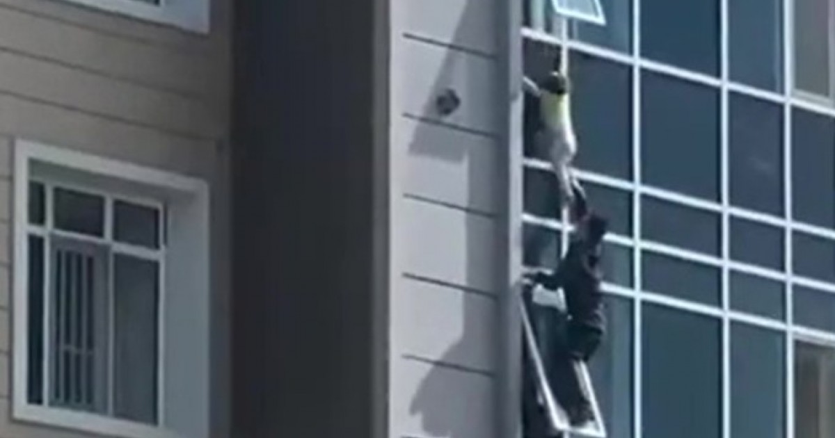 Man Risks His Life To Save Toddler Hanging From Eighth Floor Window
