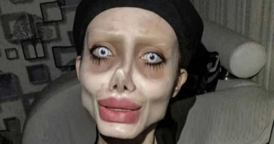 'Zombie Angelina Jolie' Revealed Her Real Face After Being Released From Iranian Prison