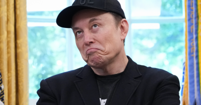 Here's How Much Money Every Person On Earth Would Get If Elon Musk's $1 Trillion Tesla Deal Was Split Evenly